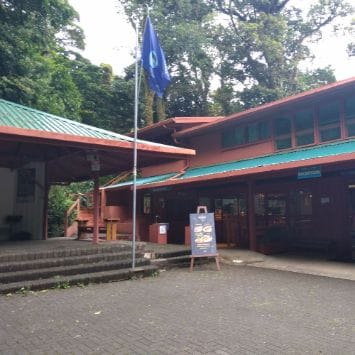 La entrada a la Reserva del Bosque Nuboso de Monteverde | Senderos en Monteverde