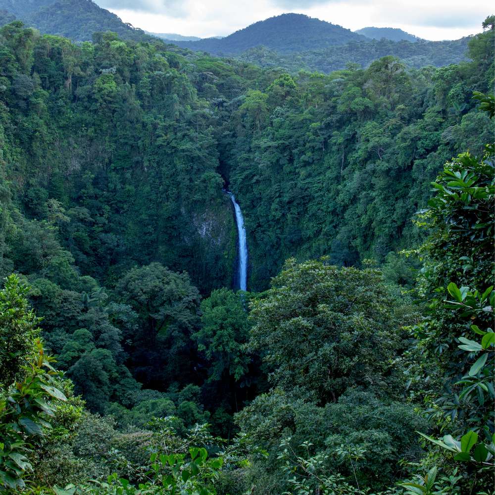 Must-visit destinations in Costa Rica, Arenal Volcano and La Fortuna